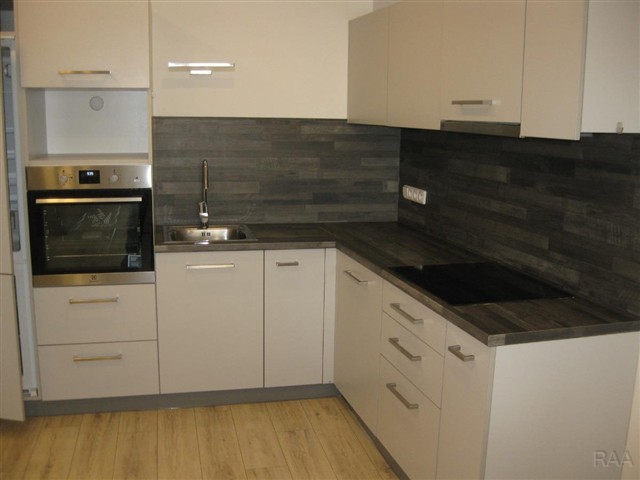 Kuchy?ská linka [24/25]